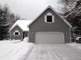 2155 Whitetail Dr, Cadillac, MI