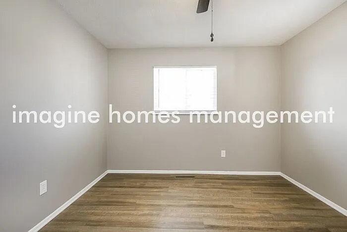 448 Holly Dr — Photo 9