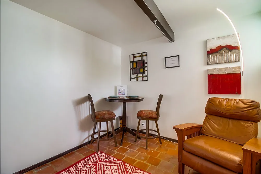 Studio, 250 sqft, $1,950 — Photo 2