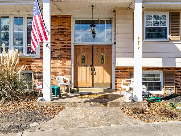 9215 Cherrytree Dr — Photo 6