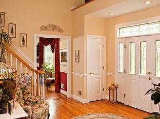 27 Meeting House Rd, Pawling, NY 12564