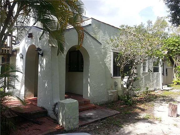 3rd image of 1935 22nd Ave
