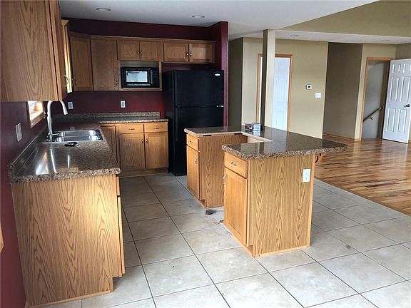 2nd image of 2211 NW Cameo Ln