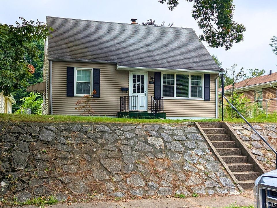 1st image of 2226 Hollywood Pl