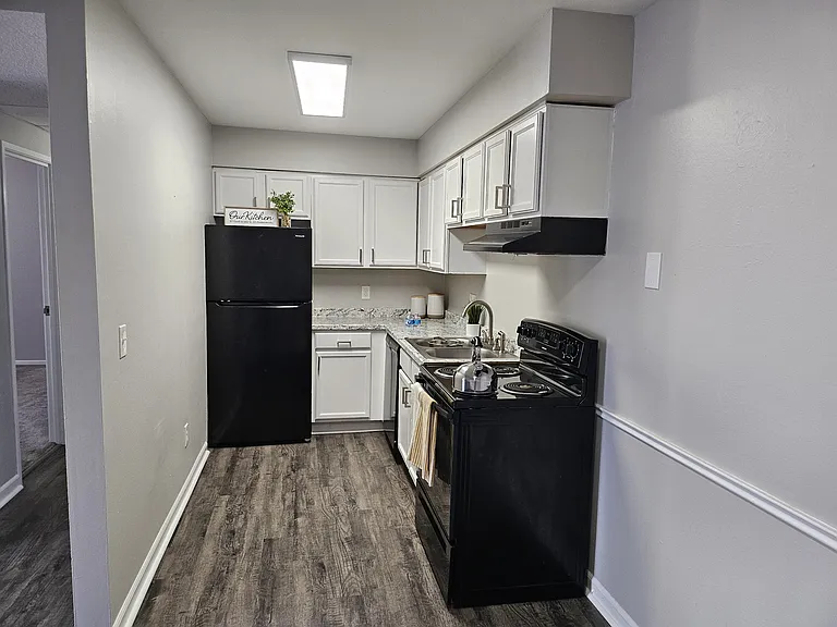 Secor Flats — Photo 3