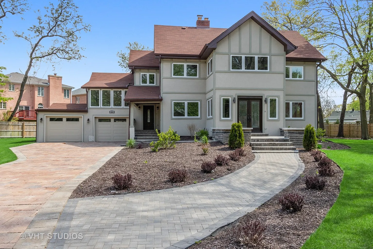 403 Woods Rd photo 1