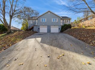 5 Hartford Ave, Des Moines, IA 50315