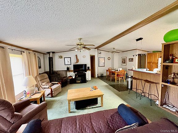 2nd image of 70 Bonnie Brook Road