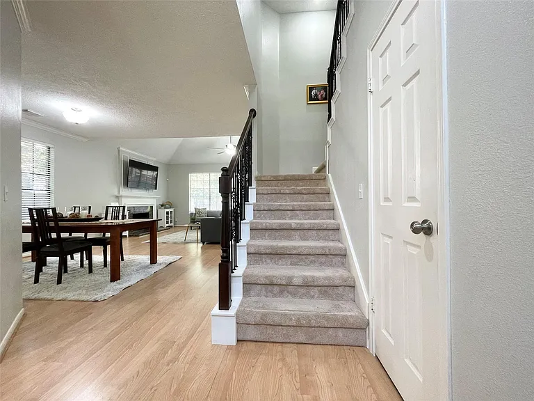 7 Windledge Pl — Photo 30