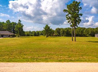 350 Brushy Creek Dr, Onalaska, TX 77360