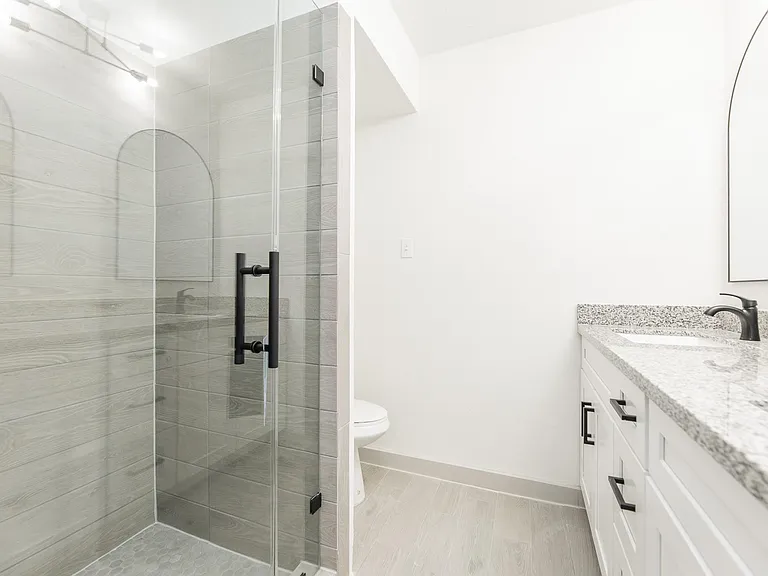 7115 Falling Waters Dr — Photo 2