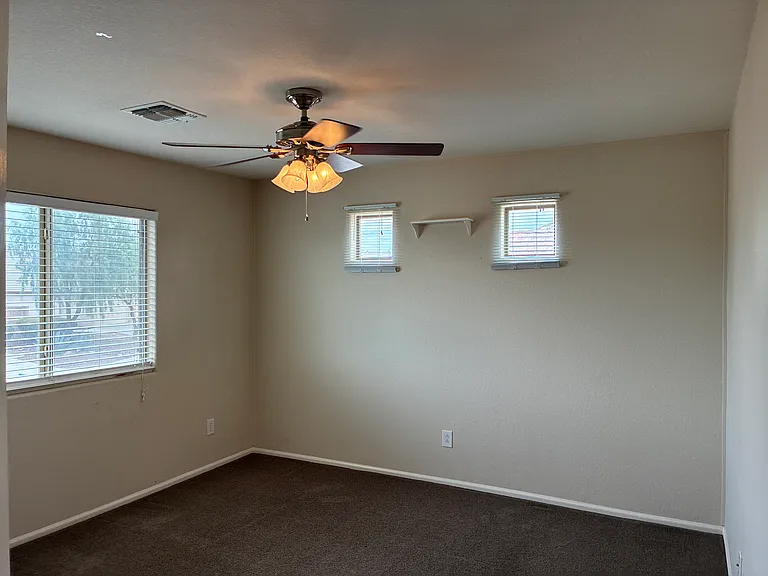 2217 W Steed Rdg — Photo 37