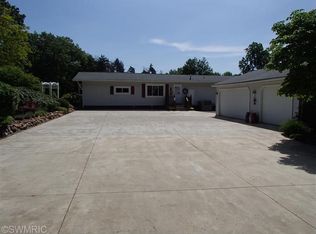 19231 26 Mile Rd, Albion, MI 49224
