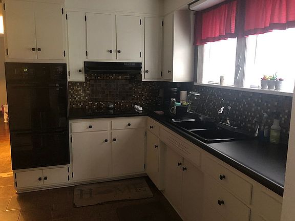 Kitchen with double oven