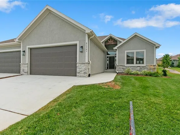 21741 W 116th Ter, Olathe, KS 66061