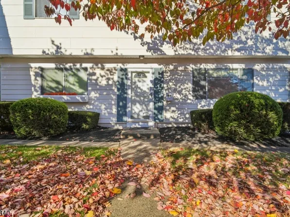 15 Hitchcock Pl, Montclair Twp., NJ 07042