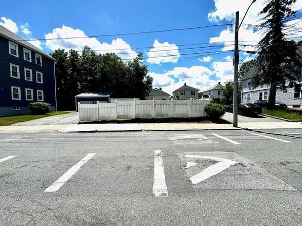 66 Fairview St, Providence, RI 02908