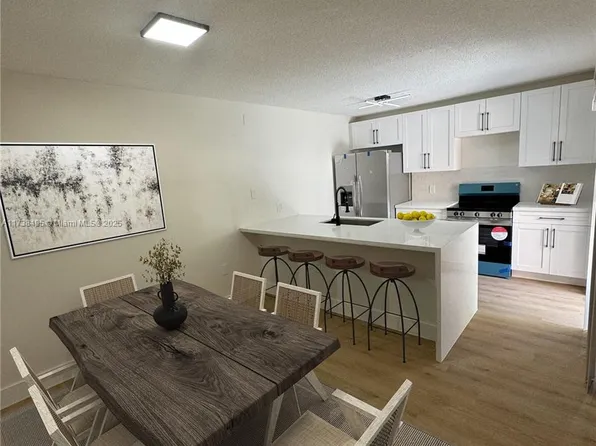 5734 57th Way #5734, West Palm Beach, FL 33409