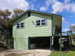 176 Holly Grove Dr, Grand Isle, LA 70358