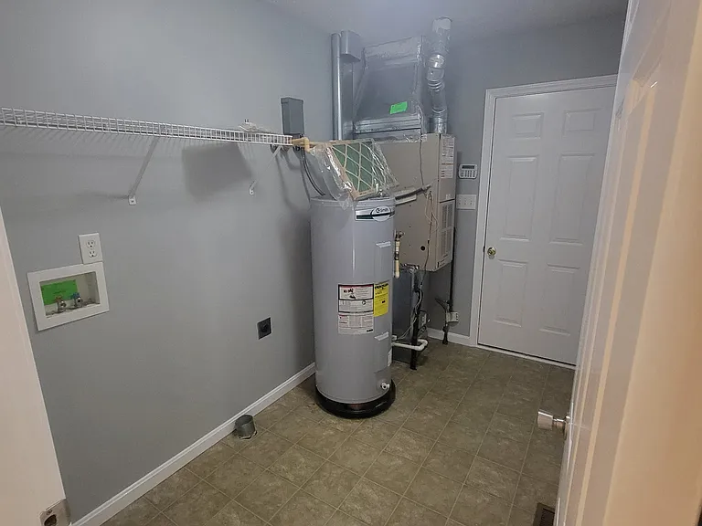 7368 Lucille Ave — Photo 11