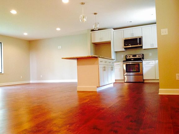 4th image of 7011 Imperial Dr