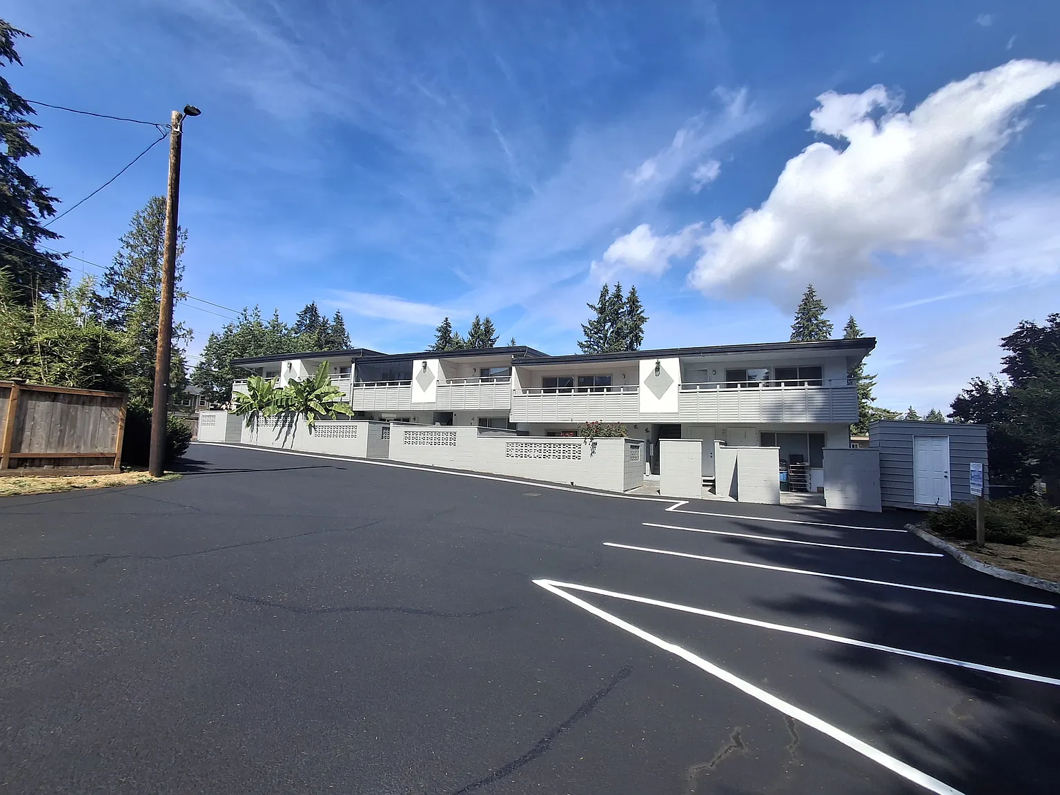 2 bed, 800 sqft, $1,580 — Photo 2