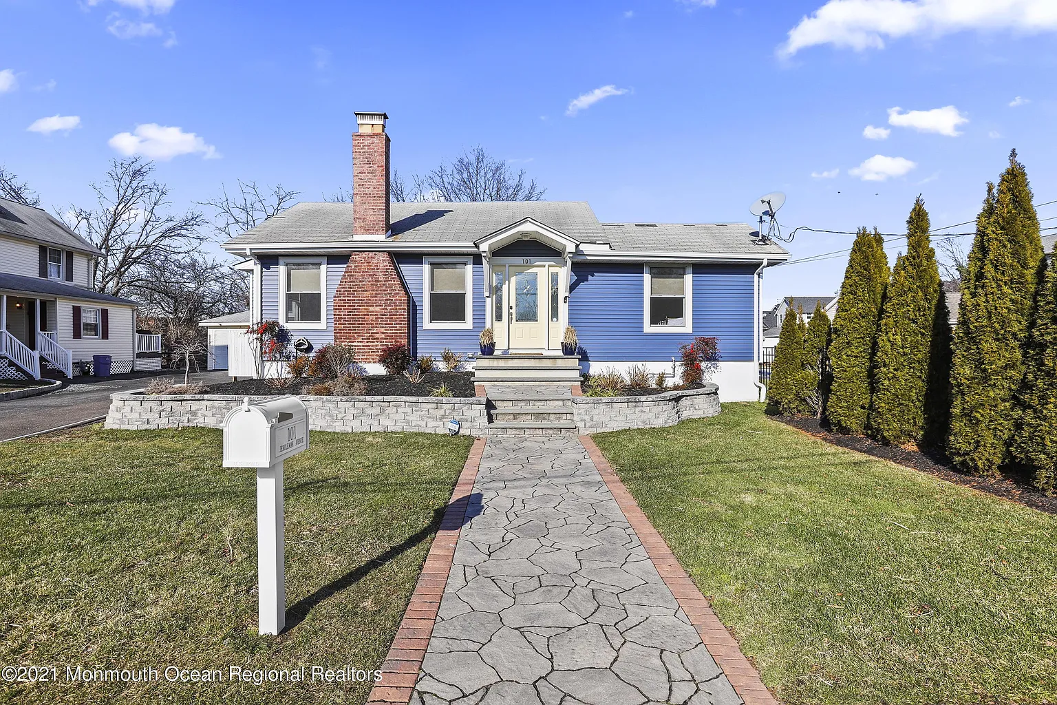 101 Jeroleman Ave photo 1