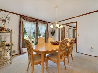 21 Locust Ct, Freehold, NJ 07728