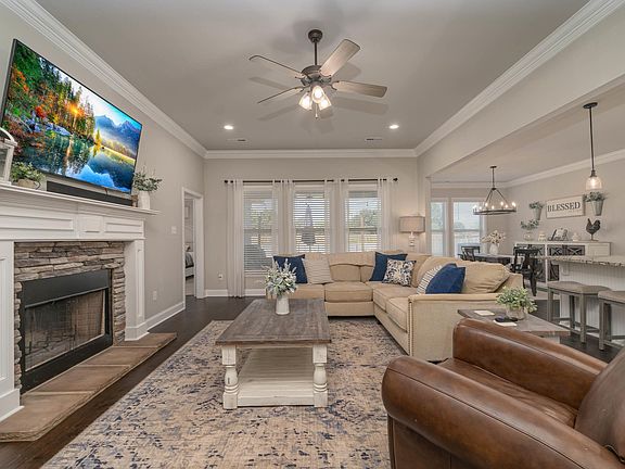 4th image of 120 Elledge Farm Dr
