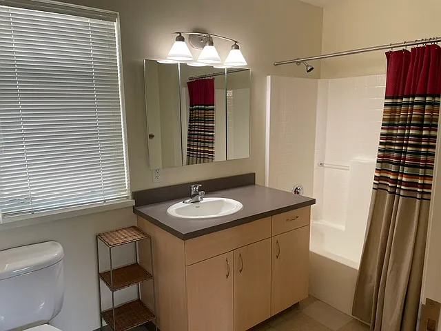 113 N Avenue C Ave — Photo 3