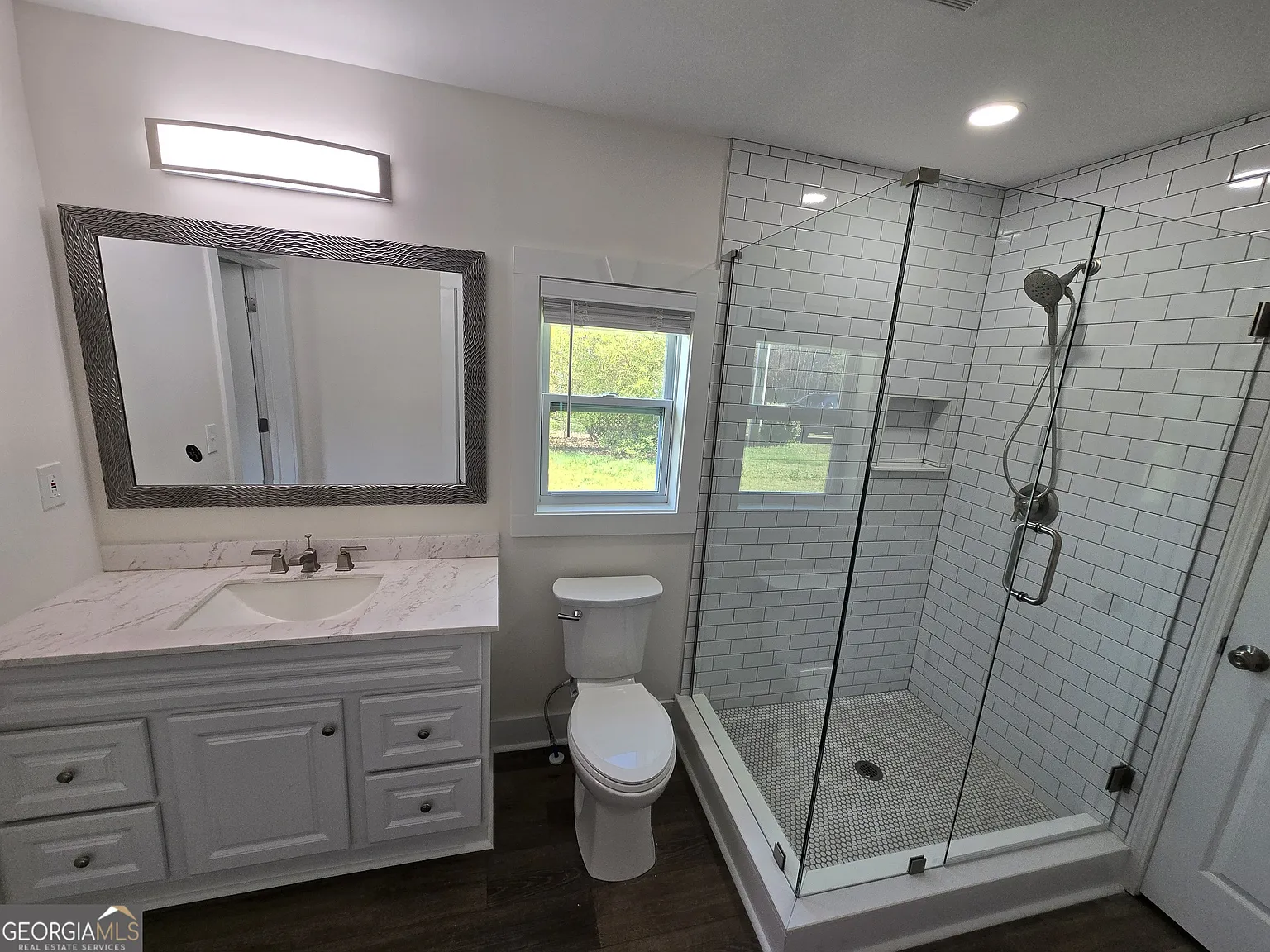 3 bed, 2.0 bath, 1170 sqft, $1,900 — Photo 4