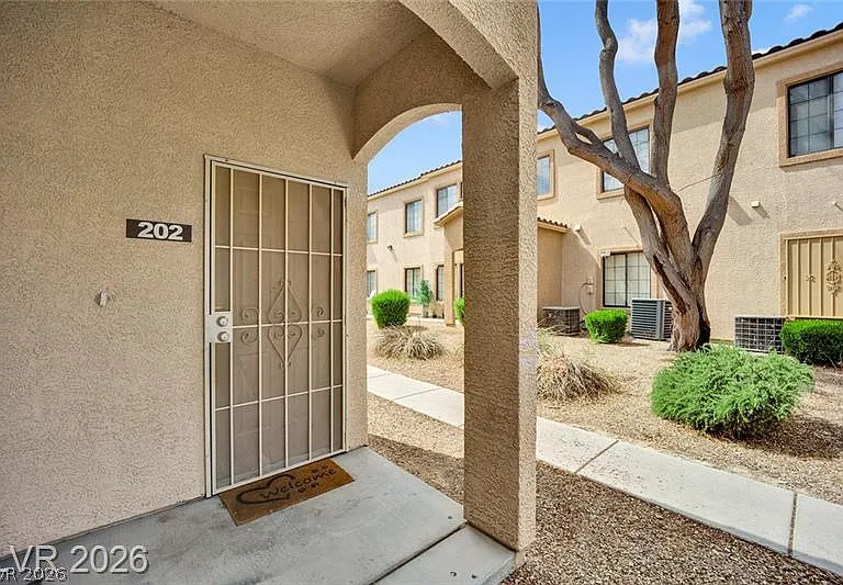 2111 Hussium Hills St #202 — Photo 2