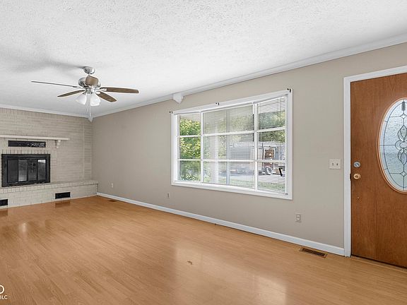 3rd image of 920 N 3rd St