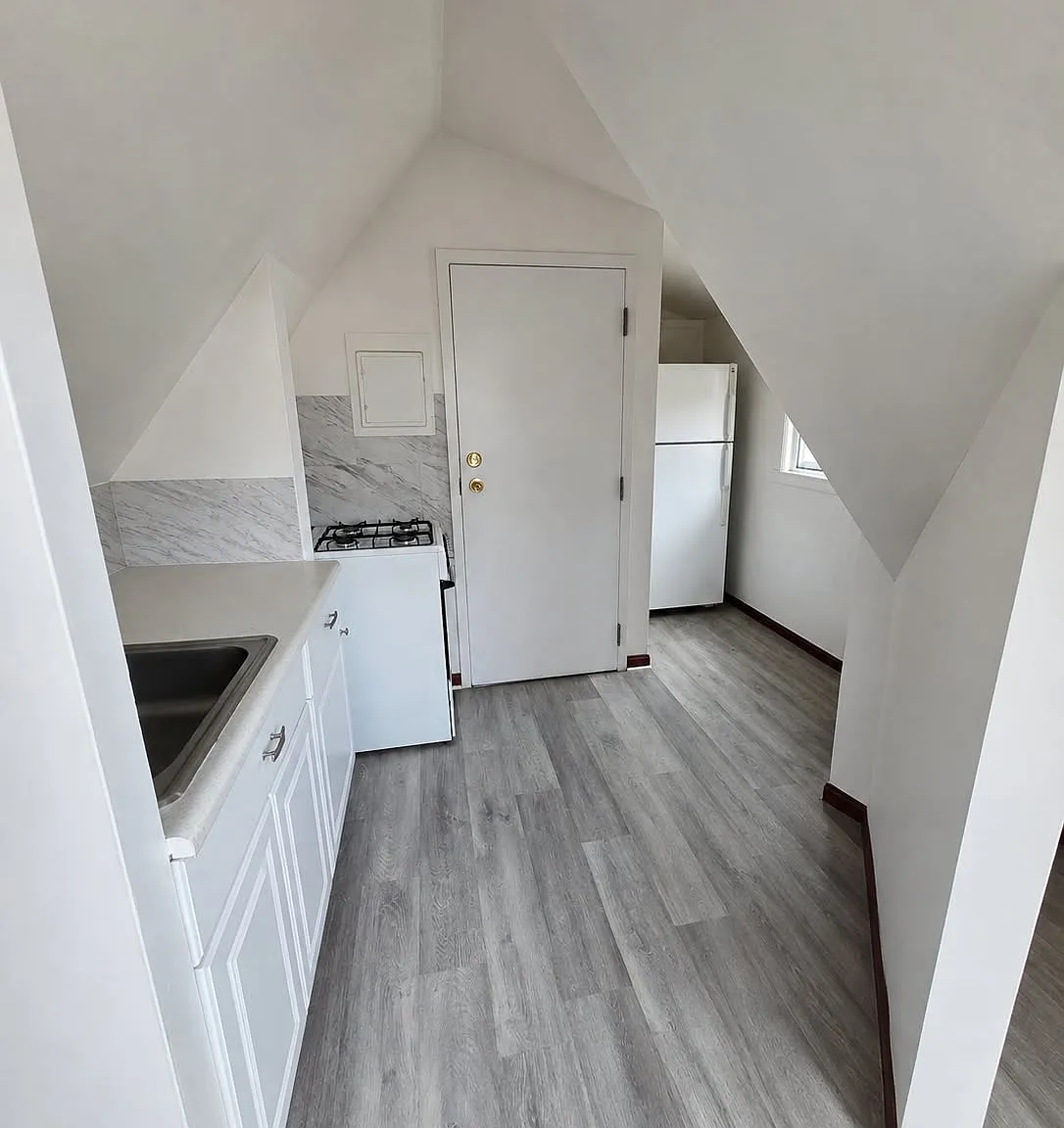 2 bed, $1,650 — Photo 3