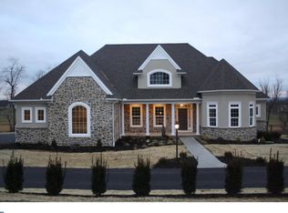8 Fernsler Dr, Quarryville, PA 17566