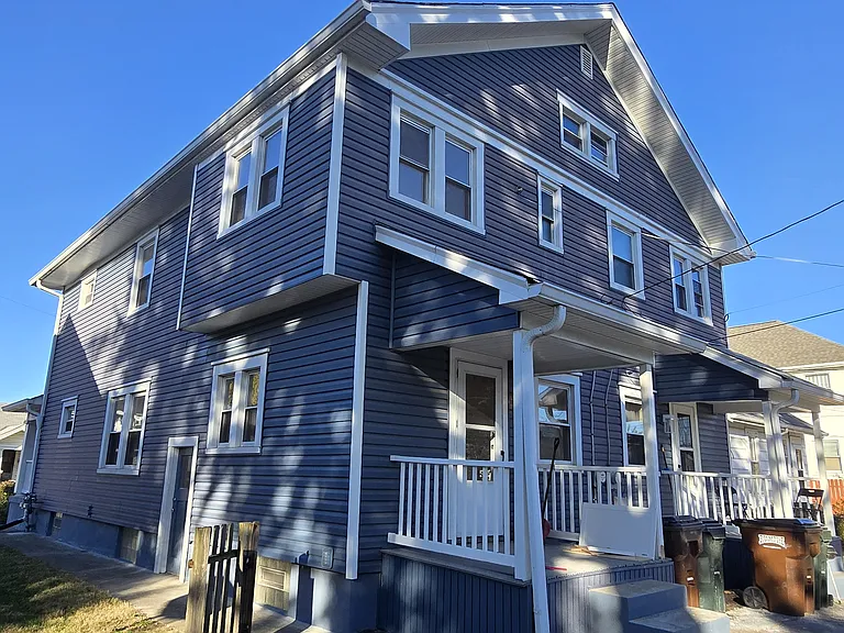 44 Waverly Ave — Photo 28