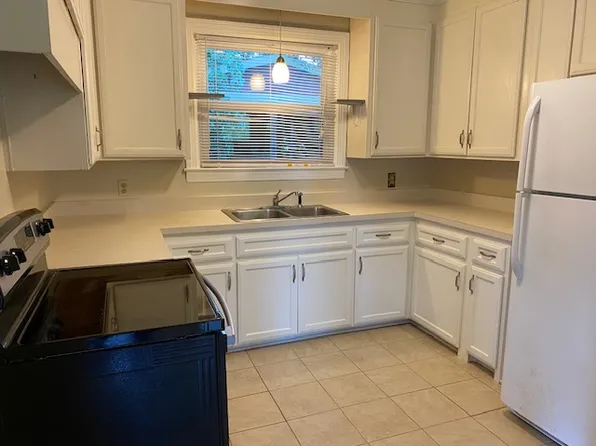 472 Manley Dr, Nashville, TN 37220