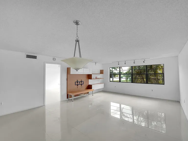 6654 Villa Sonrisa Dr #421 — Photo 37