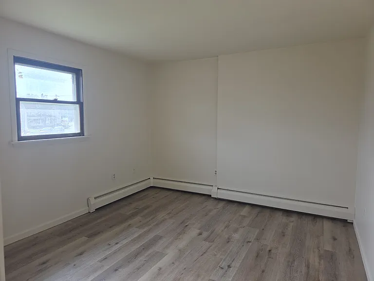 515 Poplar St — Photo 13