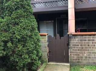 1203 Kenneth Cir #1203, Elgin, IL 60120