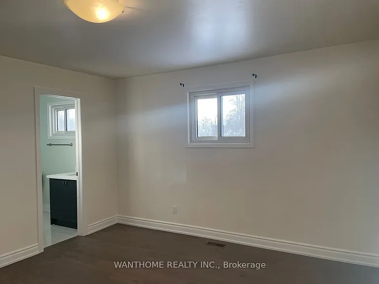 27076 Civic Centre Rd — Photo 13