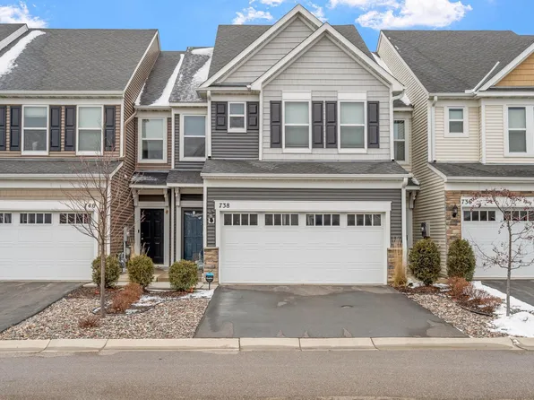 738 Maggie Way, Chanhassen, MN 55317