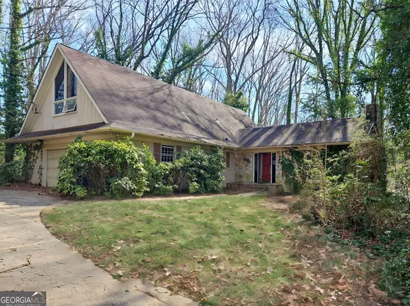 6486 Aquila Dr, Morrow, GA 30260