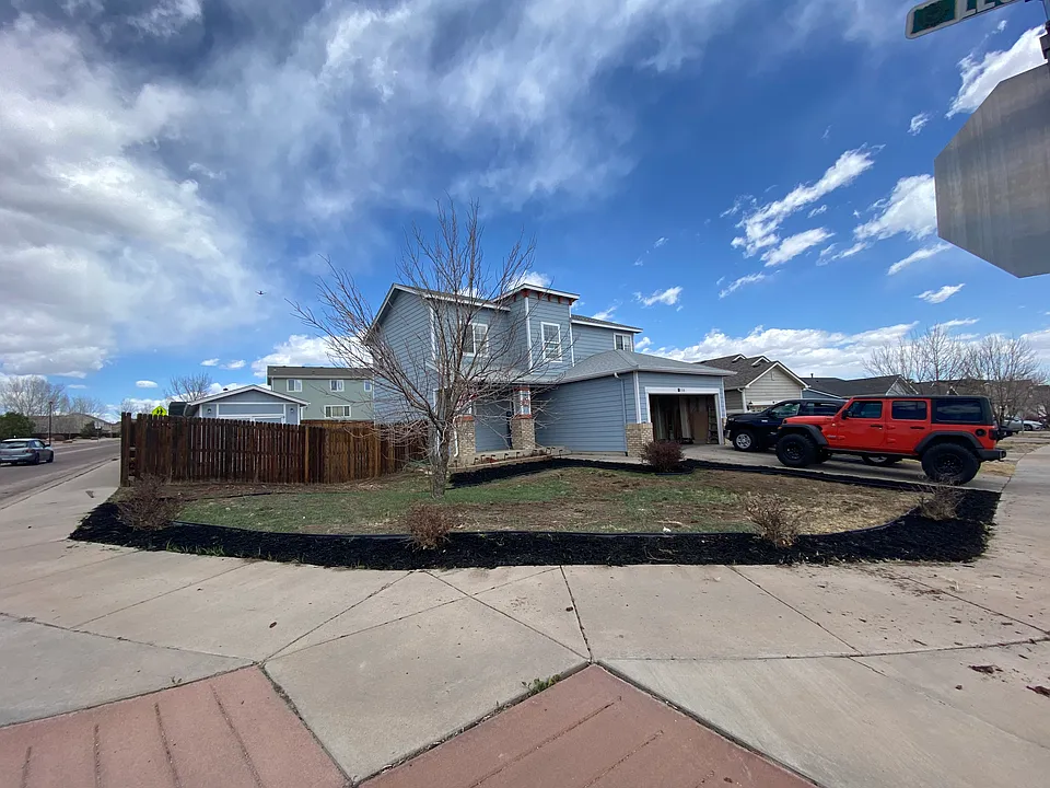 1110 Lords Hill Dr