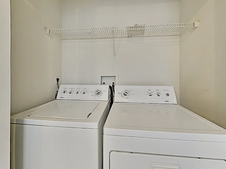 213 Shadow Glen Dr — Photo 20