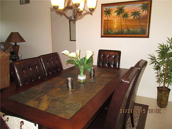 4th image of 4701 Martinique Dr APT L3