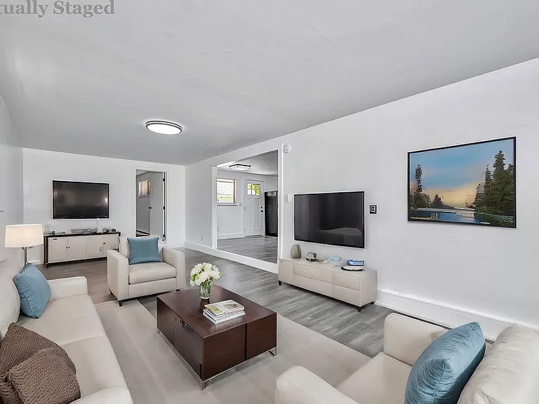 6314 Holbrook Dr — Photo 6