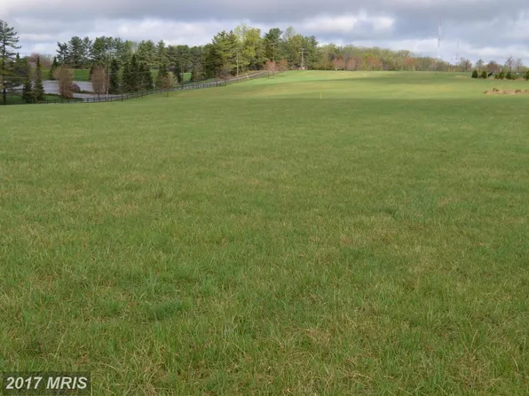 3901 Briar Knoll Cir, Phoenix, MD 21131