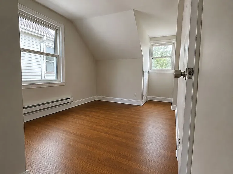 164 Beechwood Ave — Photo 15