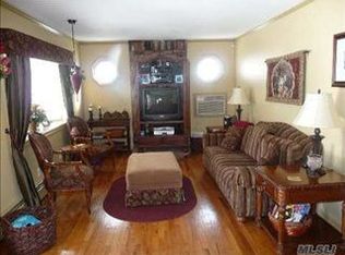 88 Seawanhaka Ave, Lake Grove, NY 11755